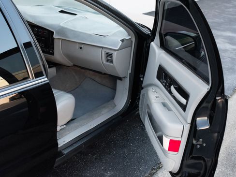 Used 1996 Chevrolet Impala SS image 28