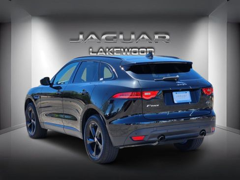 Used 2019 Jaguar F-PACE Premium image 3