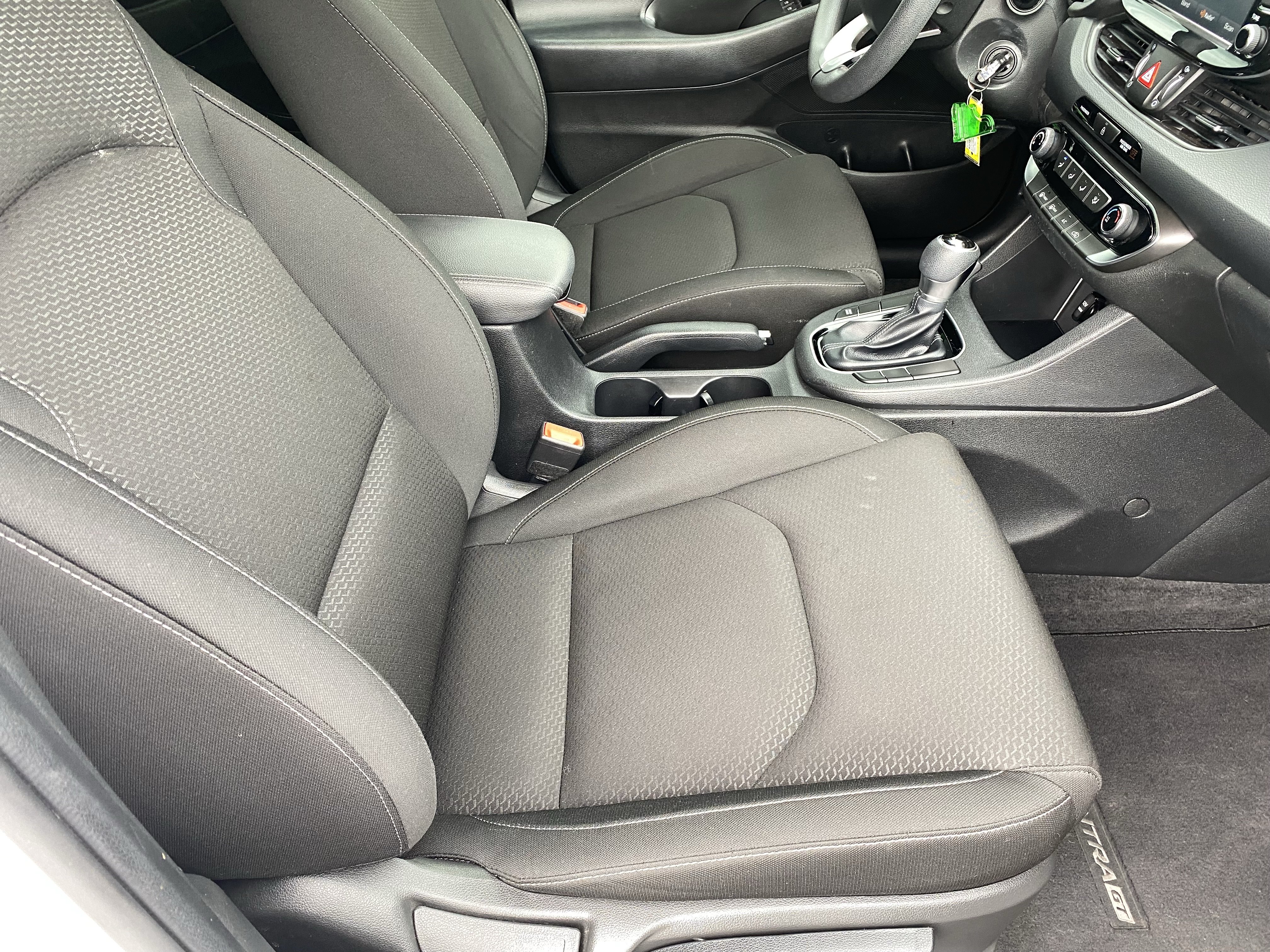 Used 2019 Hyundai Elantra GT FWD image 11