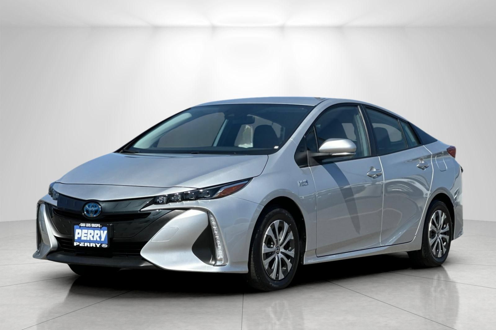 Used 2021 Toyota Prius Prime XLE w/ Carpet Mat Package (TMS) FWD image 7