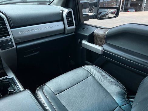 Used 2019 Ford F350 Lariat AWD/4WD image 10