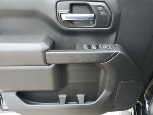 Used 2022 Chevrolet Silverado 1500 Custom image 21