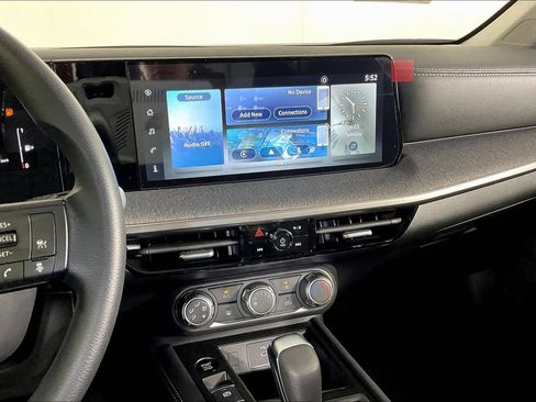 New 2025 Nissan Kicks SV image 11