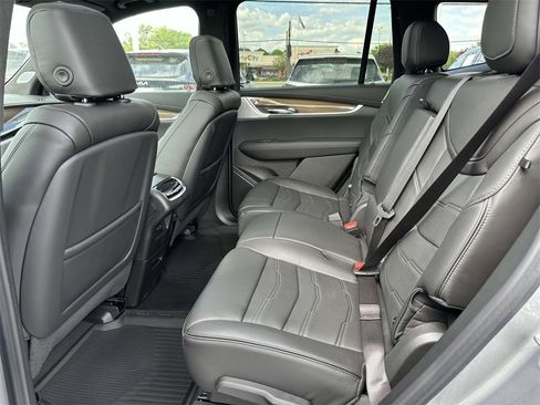 New 2025 Cadillac XT6 Sport w/ Platinum Package image 13