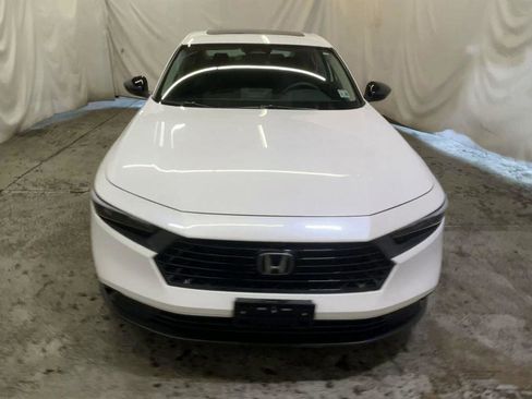 Used 2025 Honda Accord SE image 3