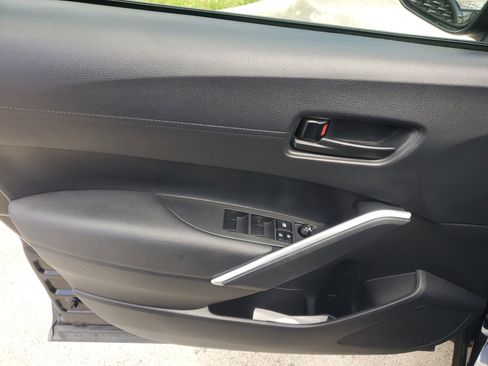 Certified 2024 Toyota Corolla Cross LE FWD image 18