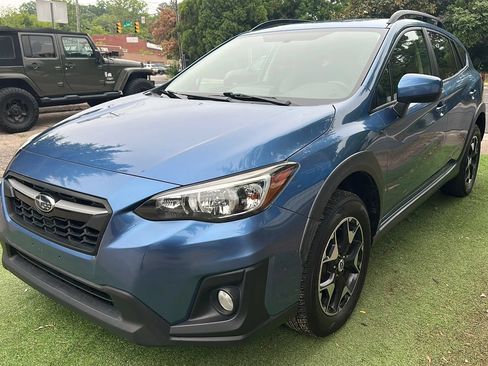 Used 2018 Subaru Crosstrek 2.0i Premium AWD/4WD image 3