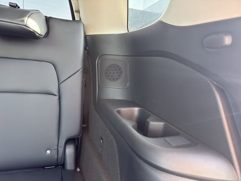 New 2026 Nissan Pathfinder Platinum image 36