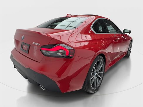 Used 2022 BMW 230i Coupe w/ Convenience Package RWD image 7
