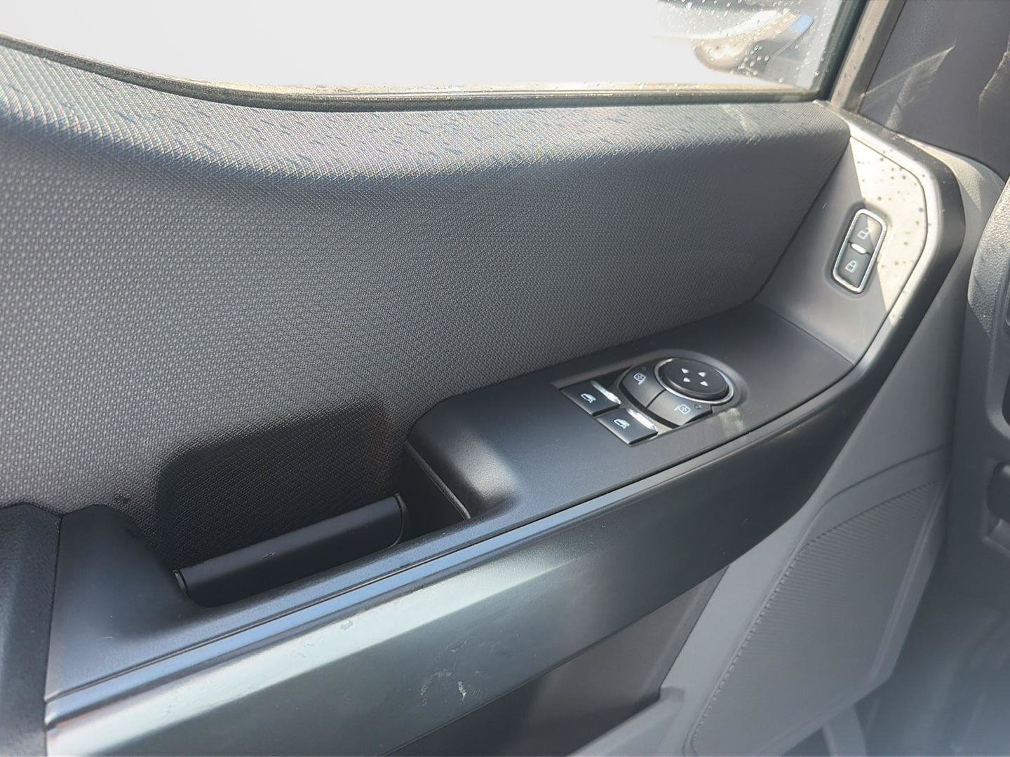 Used 2025 Ford F150 XL AWD/4WD image 18