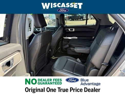Certified 2022 Ford Explorer XLT w/ Equipment Group 202A image 5