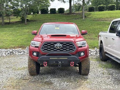 Used 2021 Toyota Tacoma TRD Sport AWD/4WD image 2