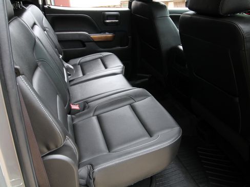 Used 2017 Chevrolet Silverado 3500 LTZ w/ Duramax Plus Package image 43