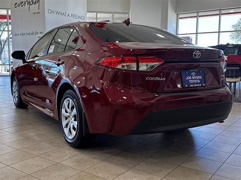 New 2026 Toyota Corolla LE image 7