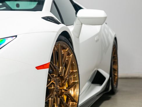 Used 2015 Lamborghini Huracan LP 610-4 image 29