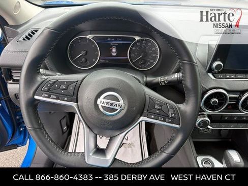 Certified 2022 Nissan Sentra SV FWD image 11