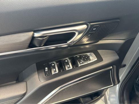 Used 2023 Kia Telluride SX X-Line image 16