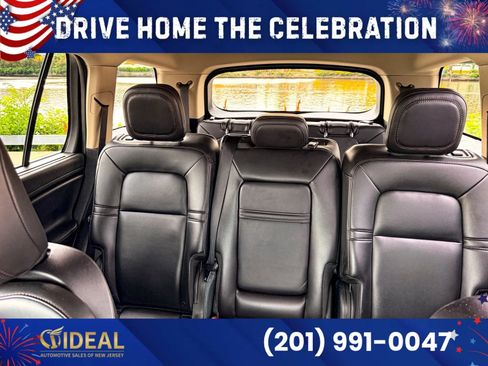 Used 2023 Lincoln Aviator AWD image 23