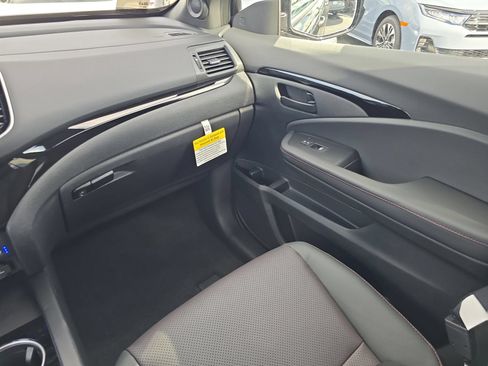 New 2026 Honda Ridgeline Black Edition image 13