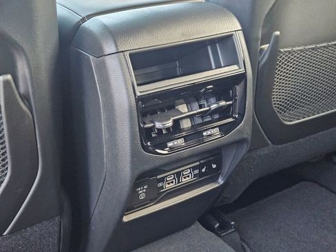 New 2025 Jeep Grand Cherokee Limited w/ Black Appearance Package AWD/4WD image 18