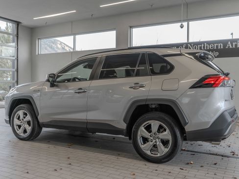 Used 2021 Toyota RAV4 Limited image 13