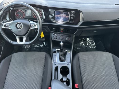 Used 2020 Volkswagen Jetta S image 4