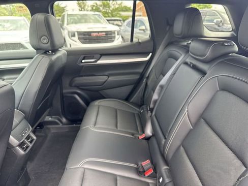 New 2026 GMC Terrain Elevation w/ Elevation Premium Package AWD/4WD image 23