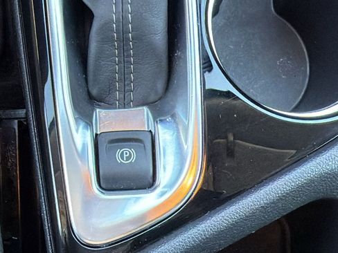 Used 2024 Buick Encore GX Sport Touring image 23