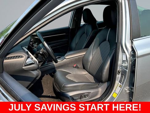 Used 2022 Toyota Camry SE FWD image 22
