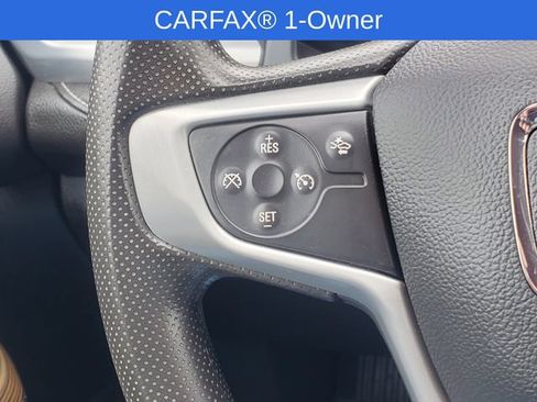 Certified 2022 GMC Acadia SLE w/ Driver Convenience Package FWD image 17