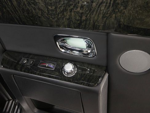 Used 2013 Rolls-Royce Phantom image 46