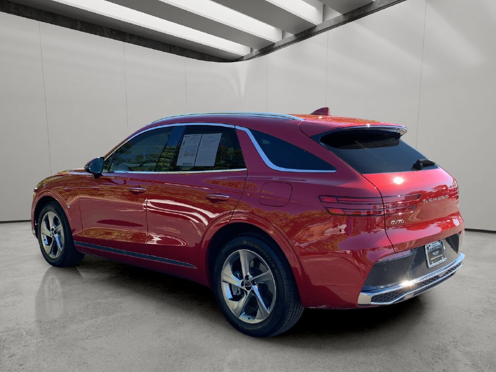 Certified 2026 Genesis GV70 2.5T AWD/4WD image 3