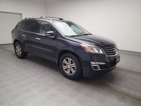 Used 2016 Chevrolet Traverse LT FWD image 11