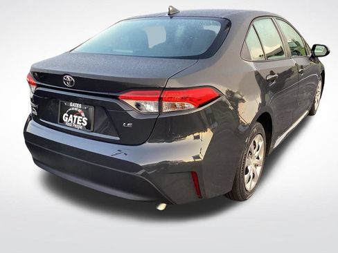Used 2025 Toyota Corolla LE FWD image 9