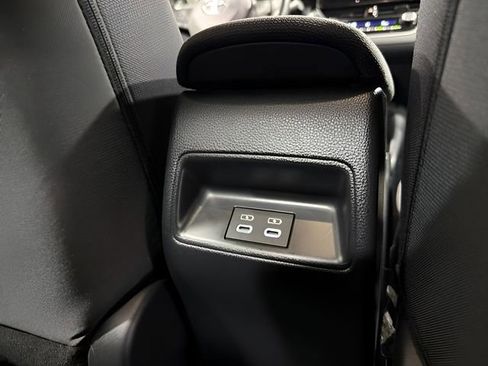 Used 2023 Toyota Corolla LE FWD image 31