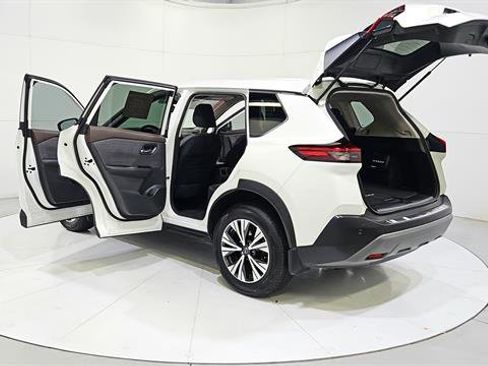 Certified 2022 Nissan Rogue SV FWD image 31