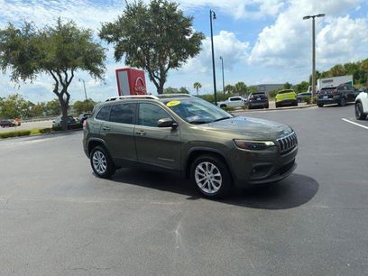 Used 2019 Jeep Cherokee Latitude w/ Popular Appearance Group