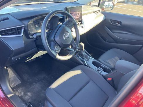 Used 2024 Toyota Corolla LE image 5