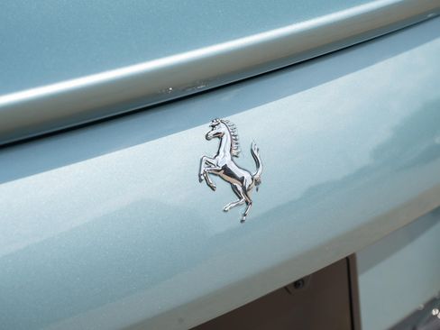 Used 2024 Ferrari Roma Spider RWD image 22