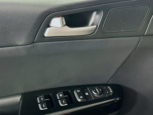 Used 2020 Kia Sportage EX AWD/4WD image 21