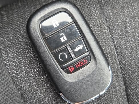 Certified 2025 Honda Accord LX image 32
