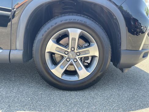 Used 2023 Honda Pilot EX-L image 25