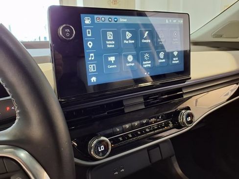 Used 2025 Honda Prologue Touring image 10