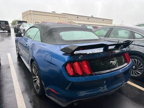 Used 2017 Ford Mustang Premium RWD image 4