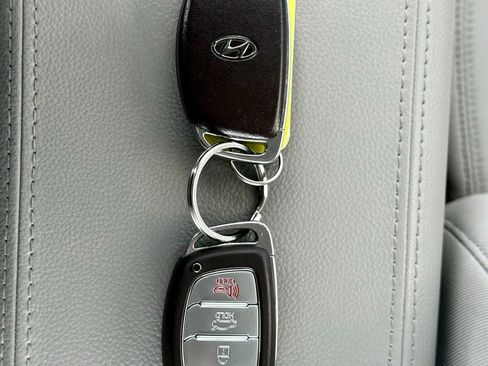 Used 2016 Hyundai Sonata SE FWD image 40