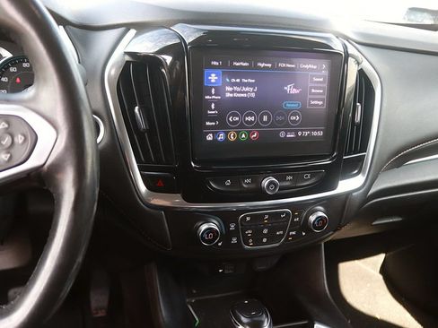 Used 2020 Chevrolet Traverse RS FWD image 21