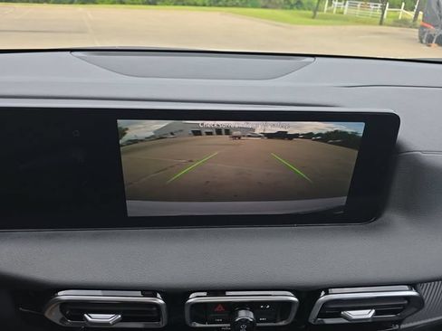New 2026 Nissan Sentra SV FWD image 9