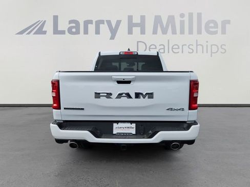 New 2026 RAM 1500 Big Horn AWD/4WD image 4