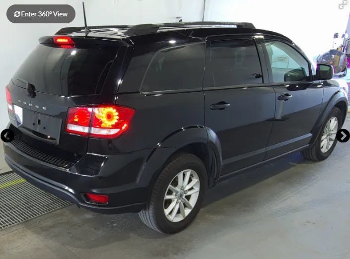 Used 2019 Dodge Journey SE FWD image 2