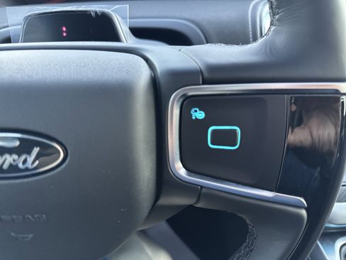 New 2025 Ford Expedition Platinum w/ Stealth Performance Package image 31